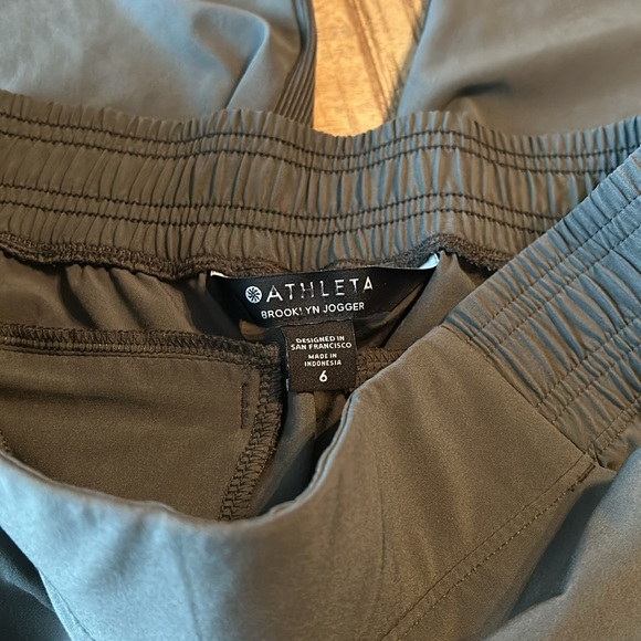 NWOT Athleta Brooklyn Jogger - Picture 10 of 13